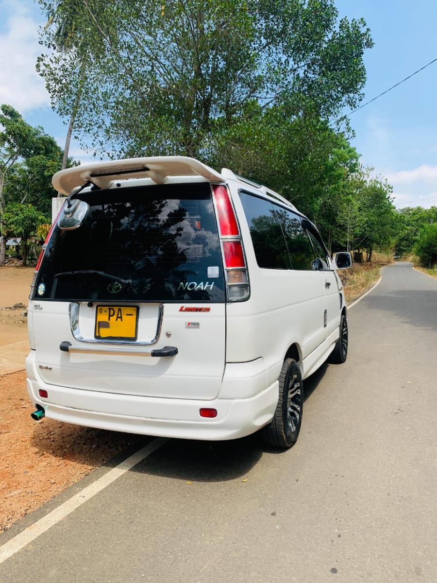 Toyota Noah for sale 