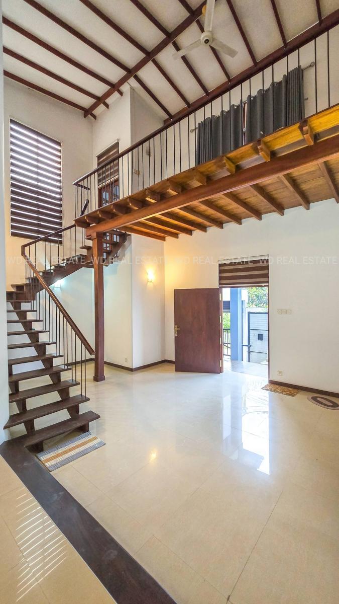 House for Sale in Thalawathugoda