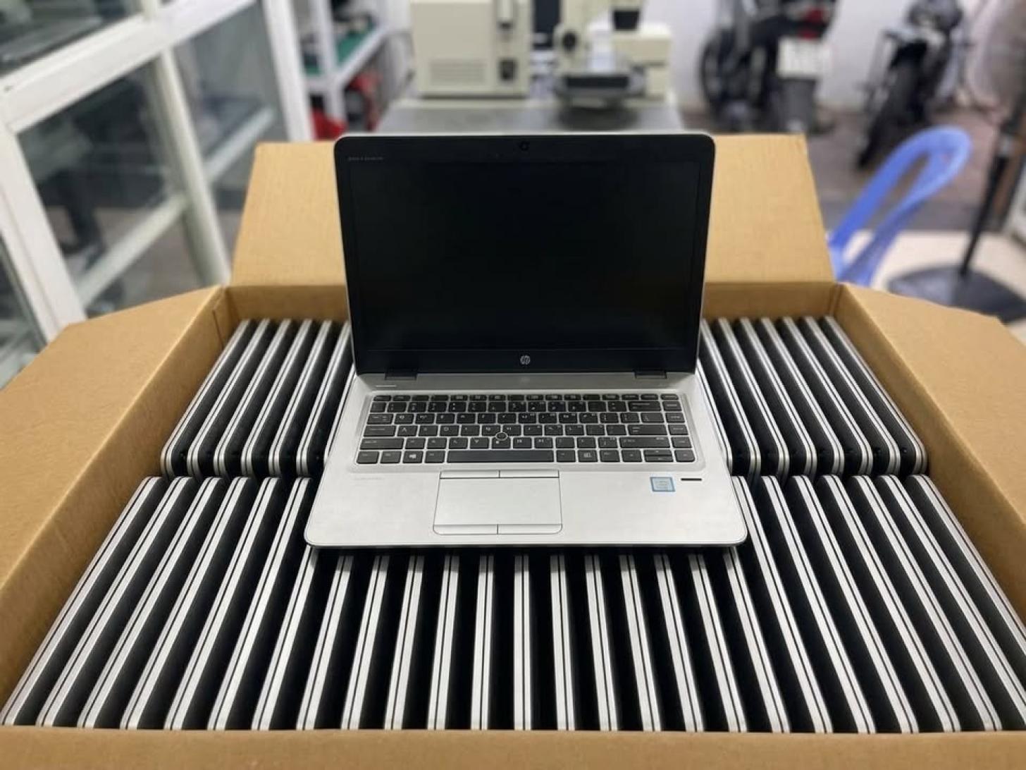 hp elightbook 7 th gen i5 slim laptop