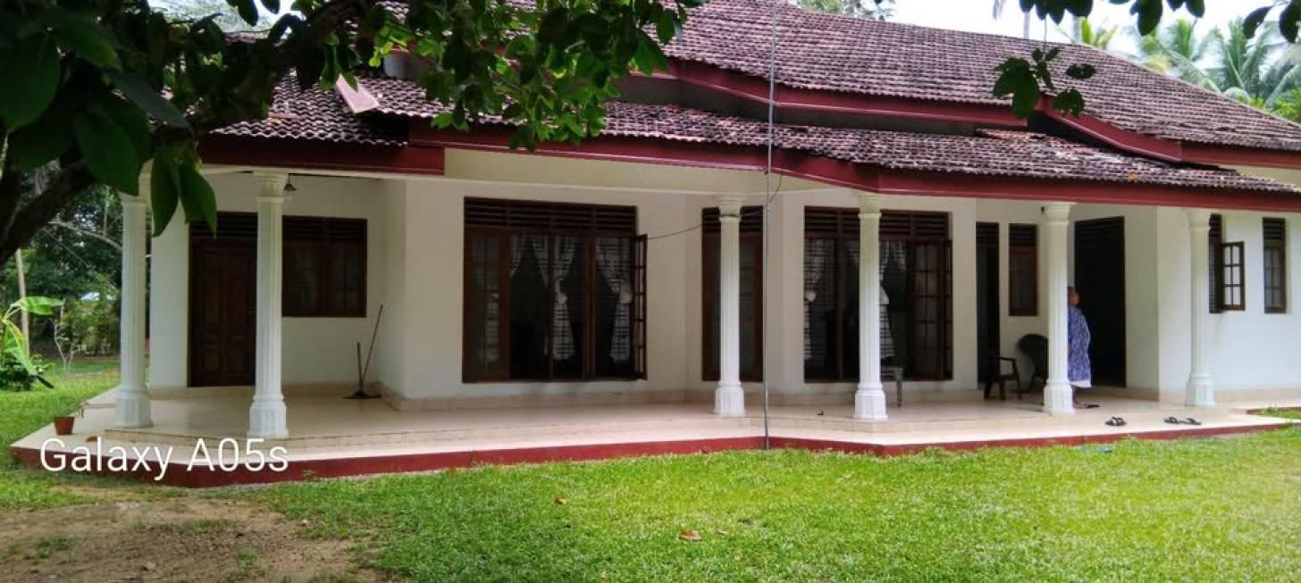 House for sale gampaha
